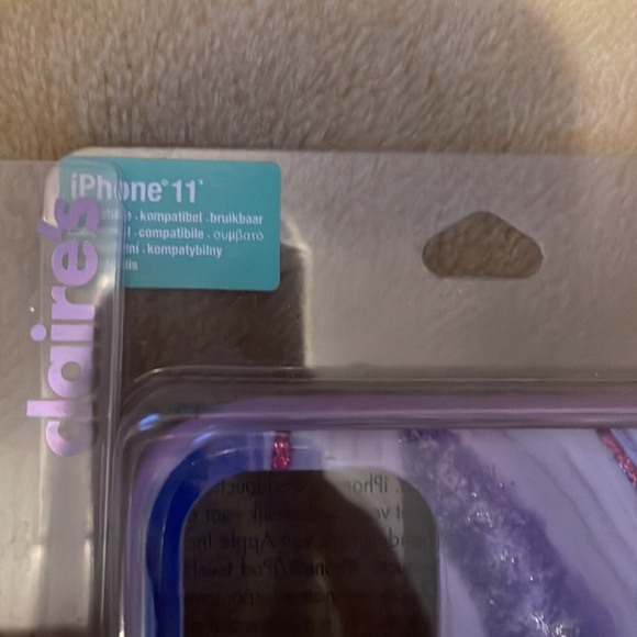 iPhone 11 Bundle NWT - Picture 12 of 13